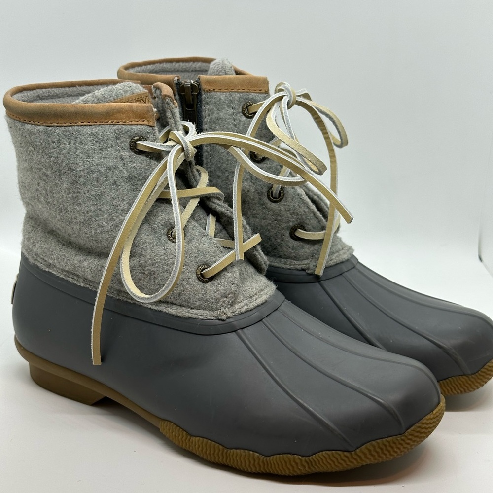 Sperry Women’s Saltwater Duck Lug Winter Snow Boots Gray Size 6.5